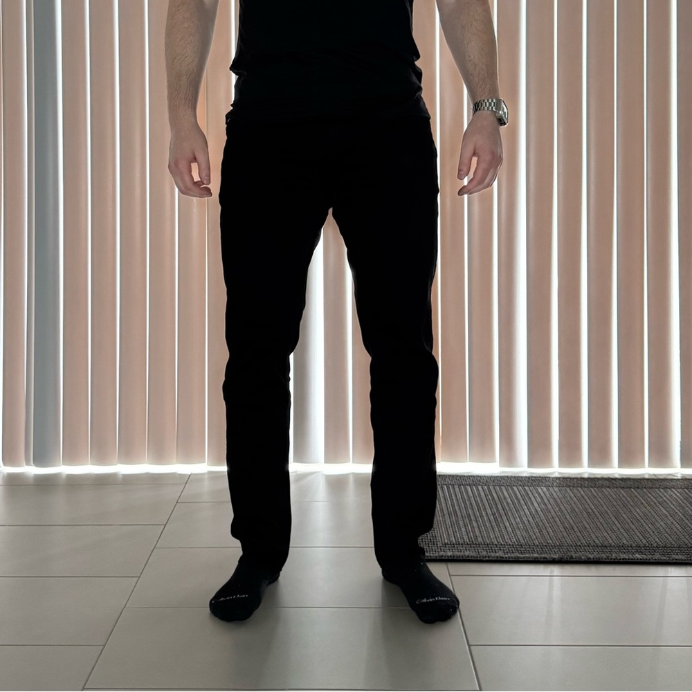 Men’s Hollister Athletic Skinny Black Jeans size 33x32